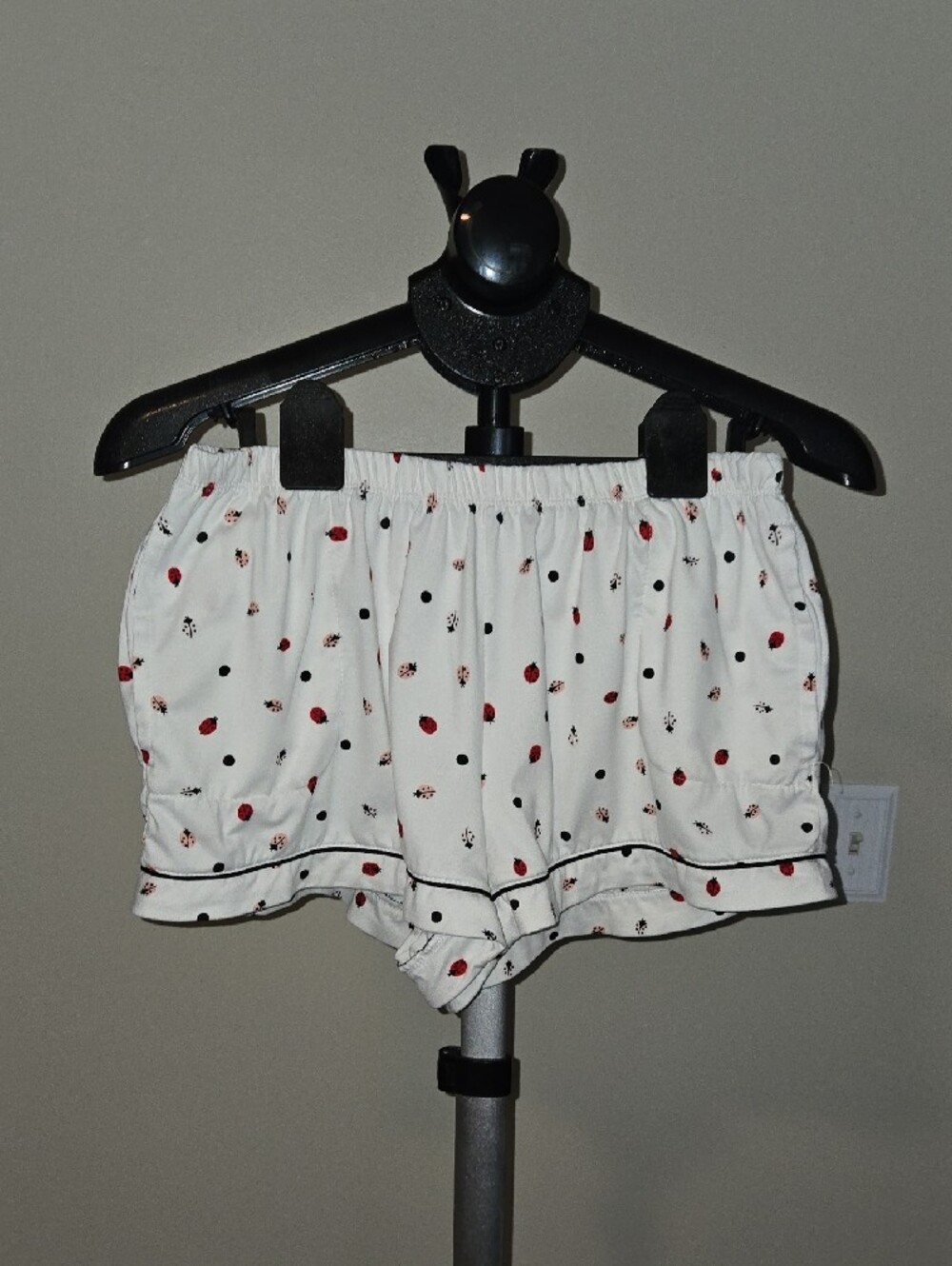 Kate Spade White Short Sleeve Button Pajama Set with Ladybug Dot Print - Picture 6 of 8